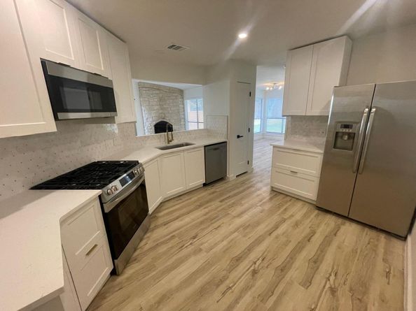 8527 Birmingham DR, Austin TX 78748