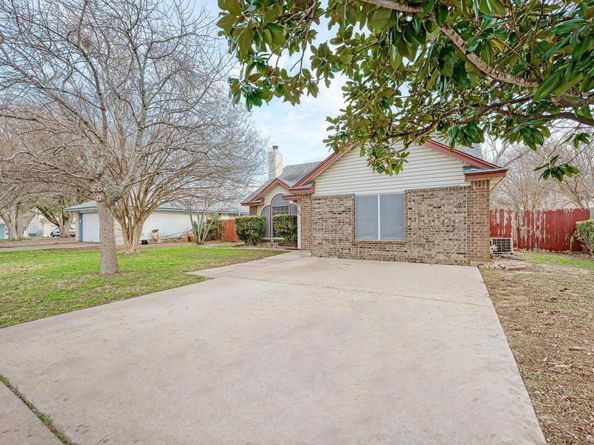 502 Columbine Ave, Cedar Park TX 78613