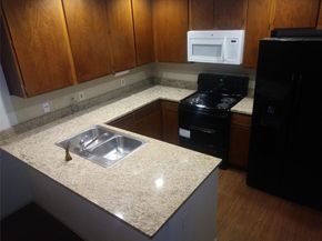1748 Ohlen RD 42, Austin TX 78757