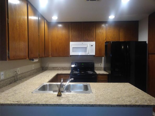1748 Ohlen RD 42, Austin TX 78757
