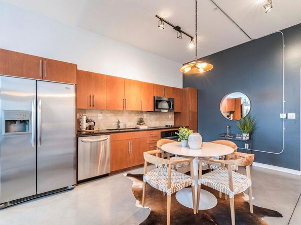 2235 E 6th ST 302, Austin TX 78702