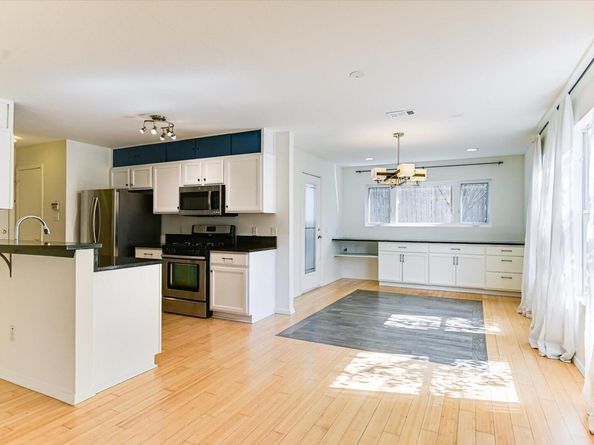 1193 Curve ST, Austin TX 78702