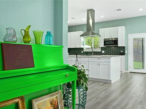 7317 Shadywood DR, Austin TX 78745