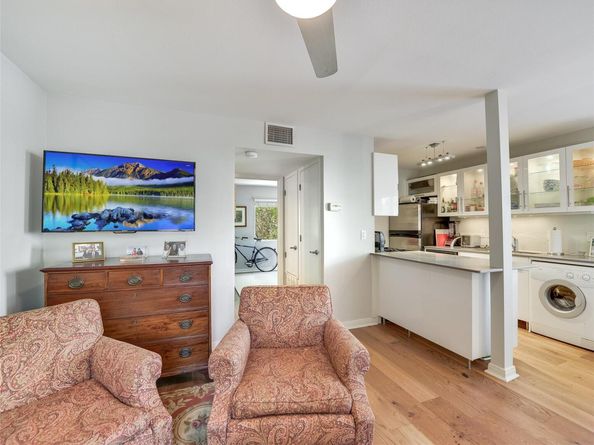1503 W 9th ST 106, Austin TX 78703