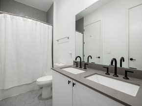 800 Embassy DR 204, Austin TX 78702