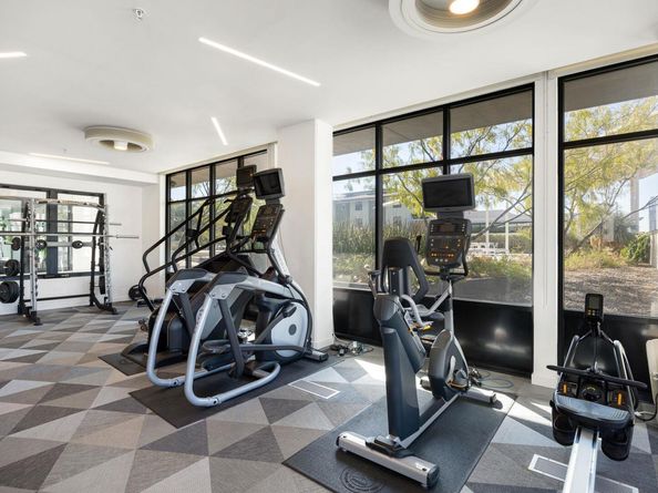 800 Embassy DR 204, Austin TX 78702