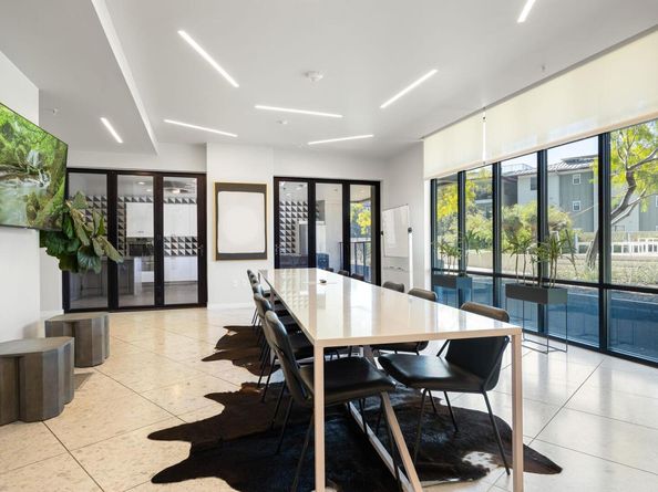 800 Embassy DR 204, Austin TX 78702