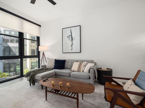 800 Embassy DR 204, Austin TX 78702