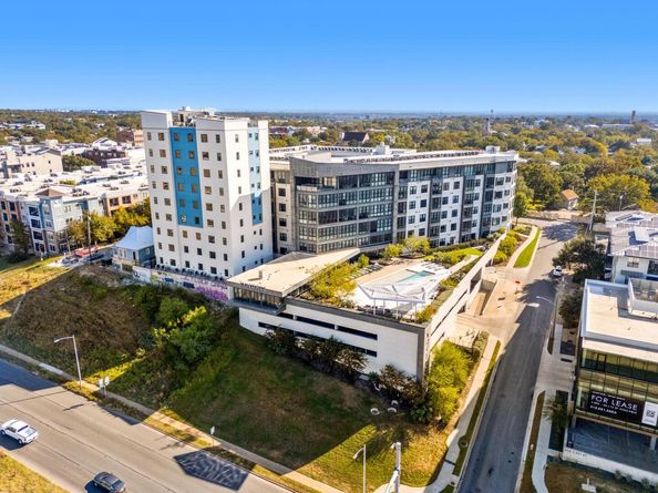800 Embassy DR 204, Austin TX 78702