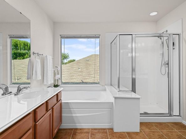 324 King Elder LN, Leander TX 78641
