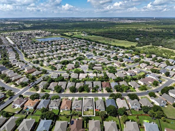 324 King Elder LN, Leander TX 78641