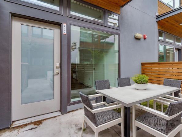 2002 E 7th ST 217, Austin TX 78702