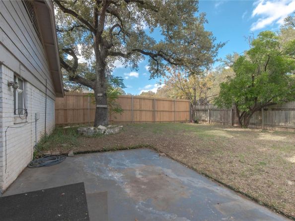 2005 Matthews LN 2, Austin TX 78745