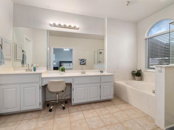 3808 Latimer DR, Austin TX 78732