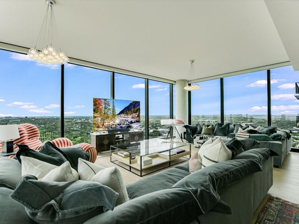 44 East Ave 3906, Austin TX 78701