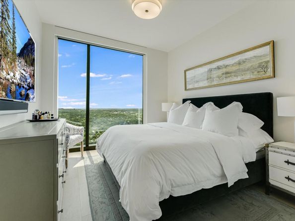 44 East Ave 3906, Austin TX 78701