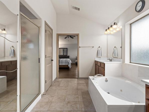 1520 Westmeadow TRL, Round Rock TX 78665