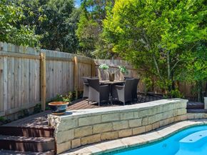 10033 Scull Creek DR, Austin TX 78730
