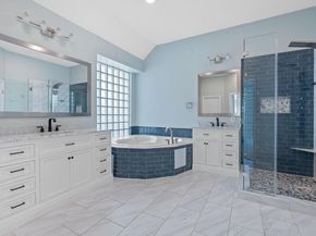 10033 Scull Creek DR, Austin TX 78730
