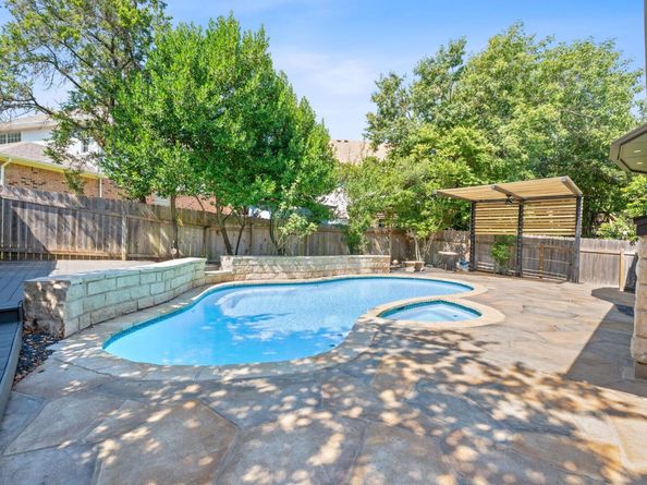 10033 Scull Creek DR, Austin TX 78730