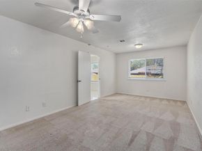 212 Rockcrest DR, Georgetown TX 78628