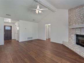 212 Rockcrest DR, Georgetown TX 78628