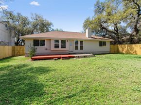 212 Rockcrest DR, Georgetown TX 78628