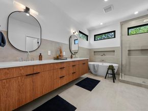 1216 Arcadia Ave 1, Austin TX 78757