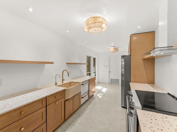 11512 Tin Cup DR 205, Austin TX 78750