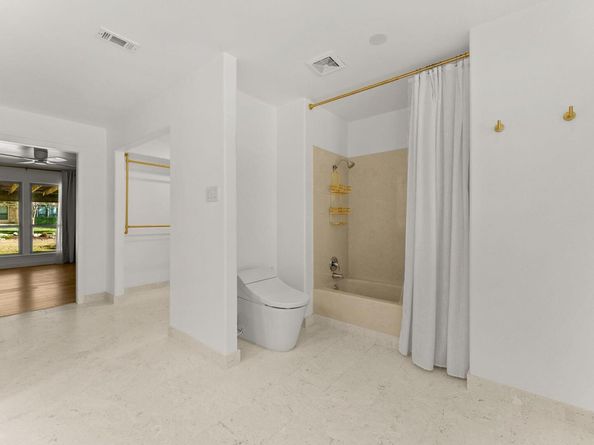 11512 Tin Cup DR 205, Austin TX 78750