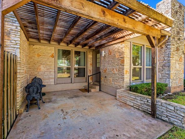 11512 Tin Cup DR 205, Austin TX 78750