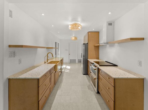 11512 Tin Cup DR 205, Austin TX 78750