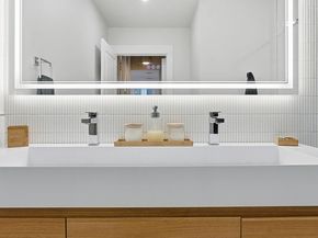 360 Nueces ST 1217, Austin TX 78701