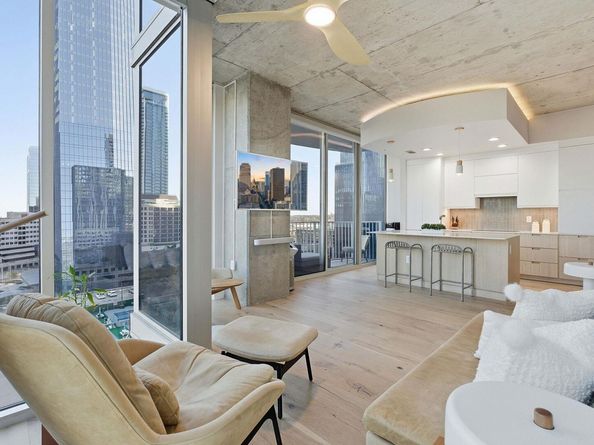 360 Nueces ST 1217, Austin TX 78701