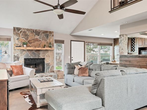 901 Oakcrest CIR, Cedar Park TX 78613