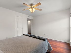 400 W 35th ST 210, Austin TX 78705