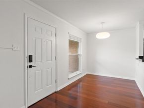 400 W 35th ST 210, Austin TX 78705