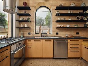 2201 Garden ST, Austin TX 78702