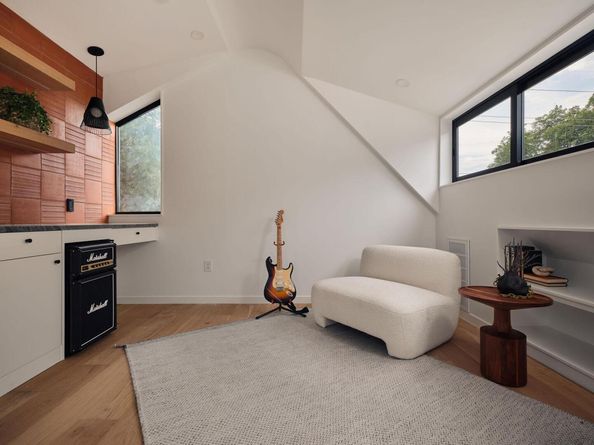 2201 Garden ST, Austin TX 78702