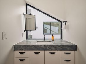 2201 Garden ST, Austin TX 78702