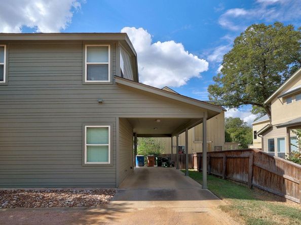 912 Romeria DR A, Austin TX 78757