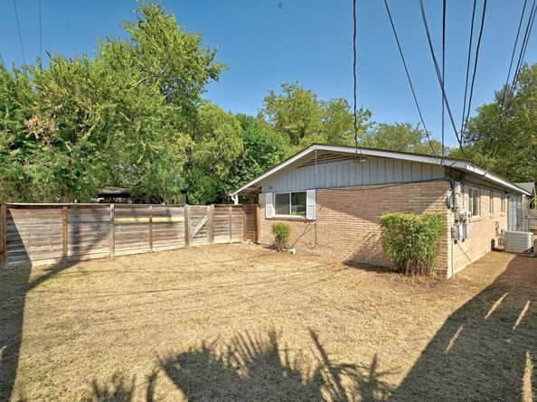 1308 E 52nd ST A and B, Austin TX 78723