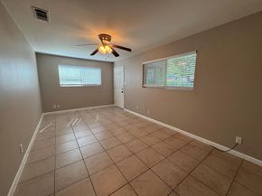 1308 E 52nd ST A and B, Austin TX 78723