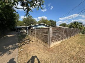 1308 E 52nd ST A and B, Austin TX 78723