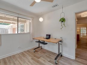 9214 Hunters TRCE E, Austin TX 78758