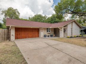 9214 Hunters TRCE E, Austin TX 78758