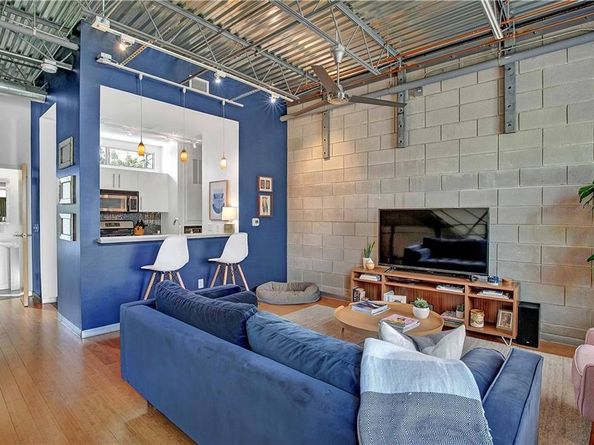 4801 S Congress Ave B2, Austin TX 78745