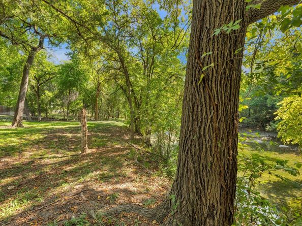 2105 Sam Bass RD, Round Rock TX 78681