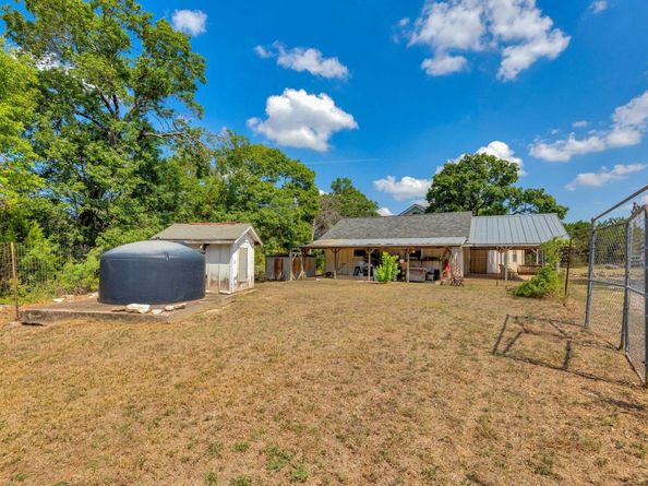 2105 Sam Bass RD, Round Rock TX 78681