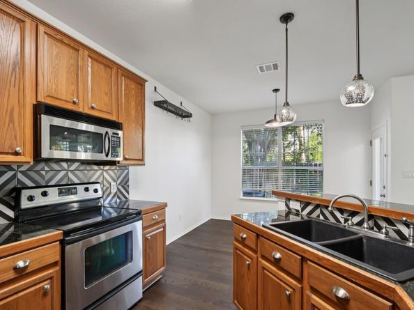 2632 Century Park BLVD 72, Austin TX 78727